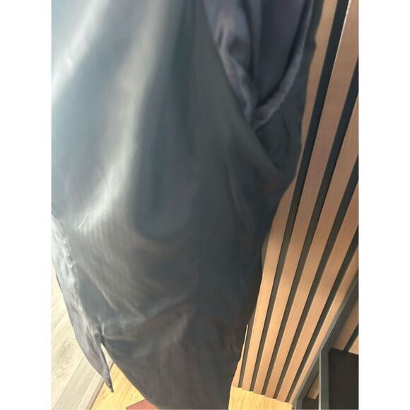 H&M men’s gray blazer with black accent around the collar size 40R - Picture 6 of 7